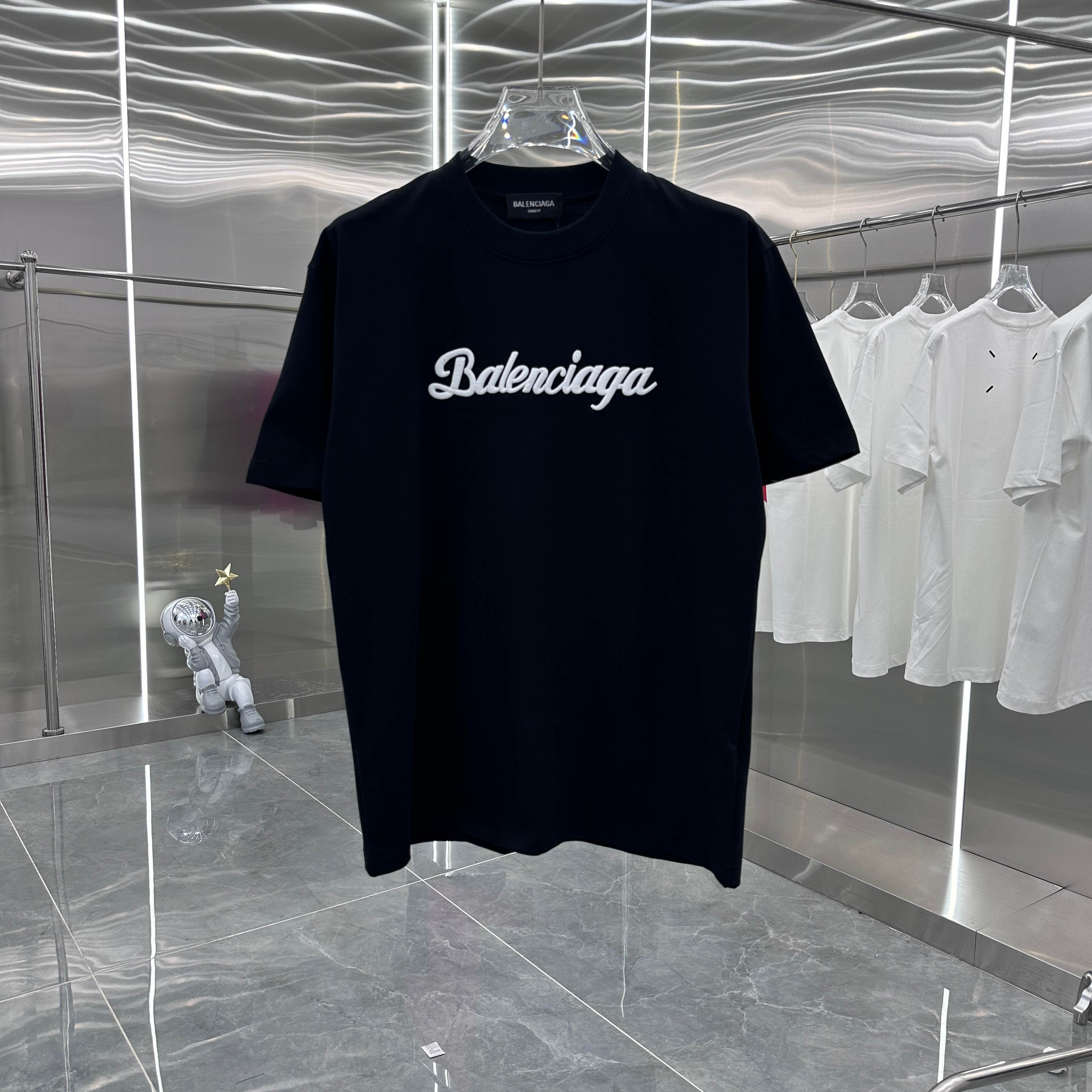 BALENCIAGA T-SHIRT