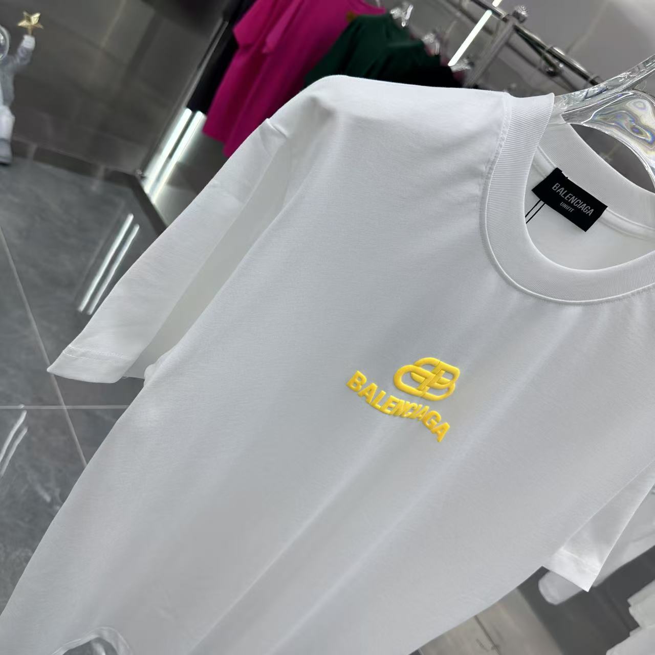 BALENCIAGA T-SHIRT