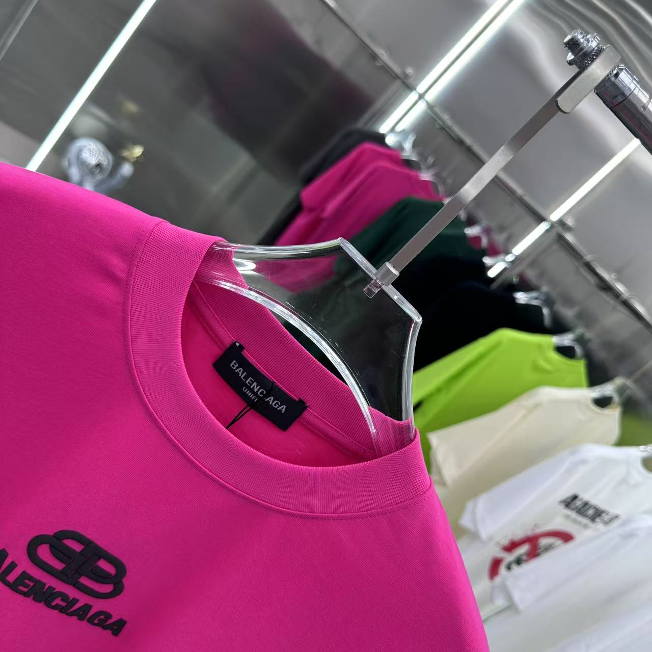 BALENCIAGA T-SHIRT