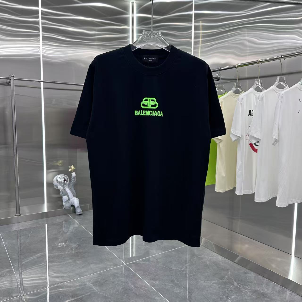 BALENCIAGA T-SHIRT