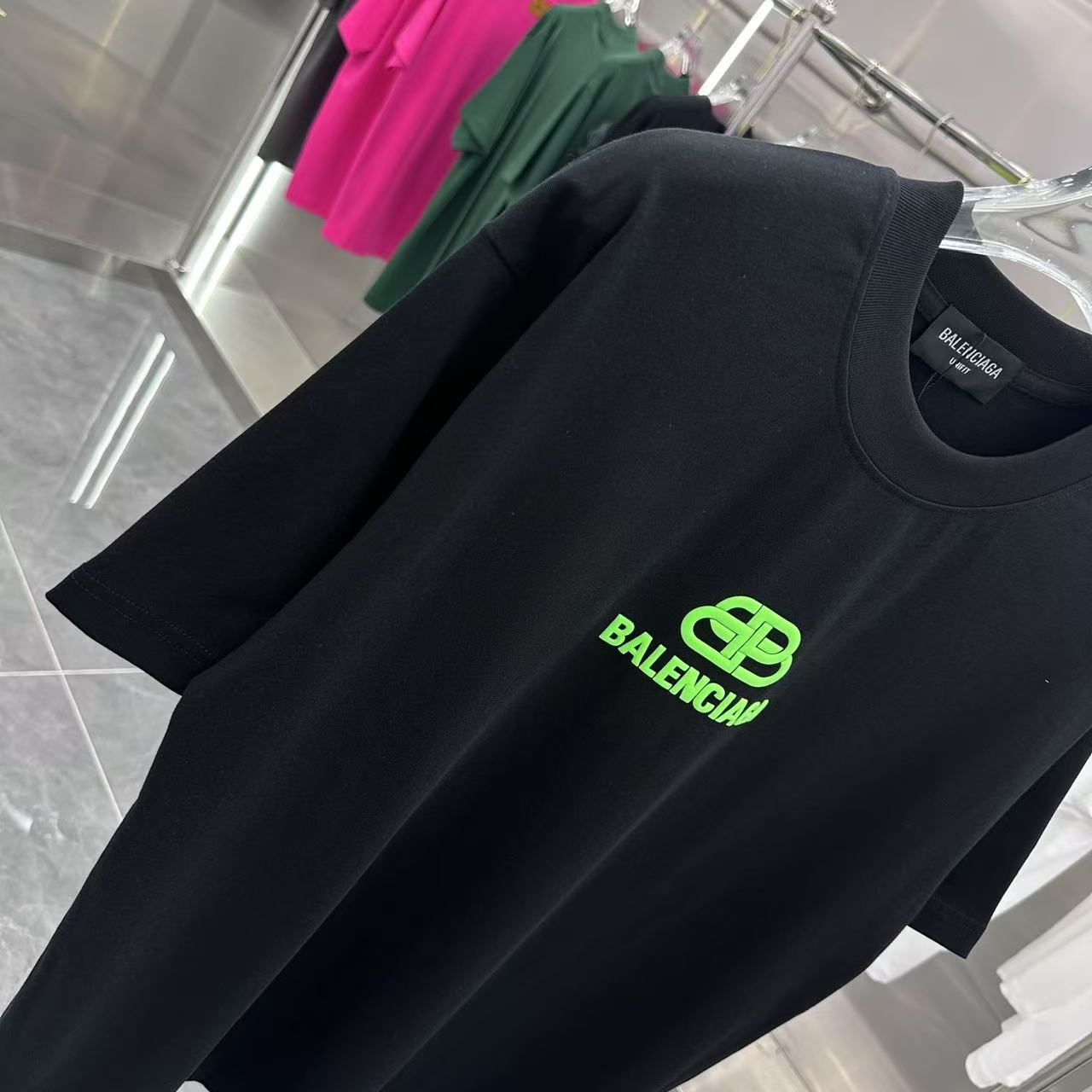 BALENCIAGA T-SHIRT