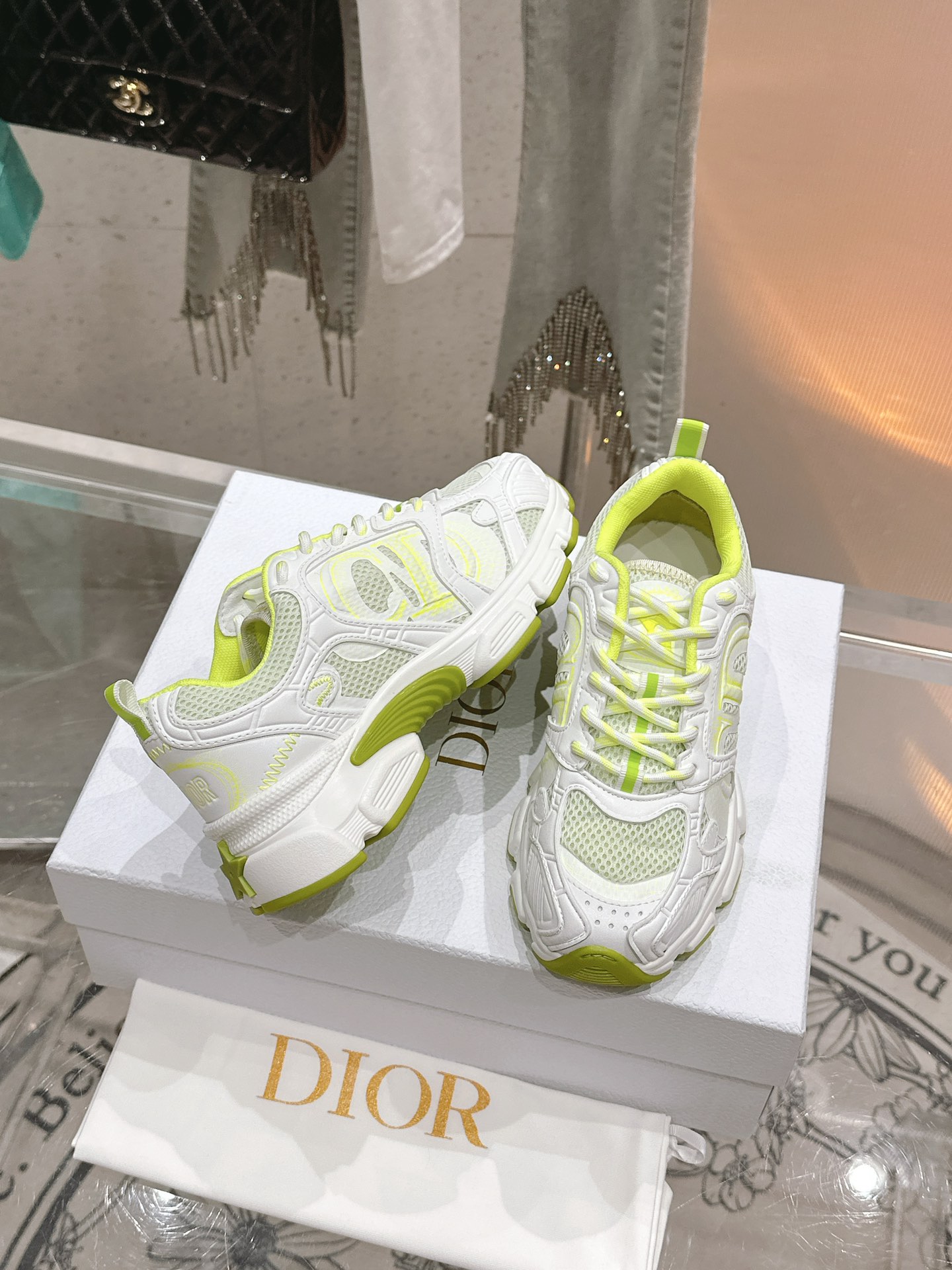 DIOR SNEAKER