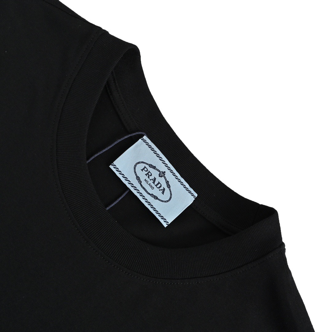 Prada Tshirt