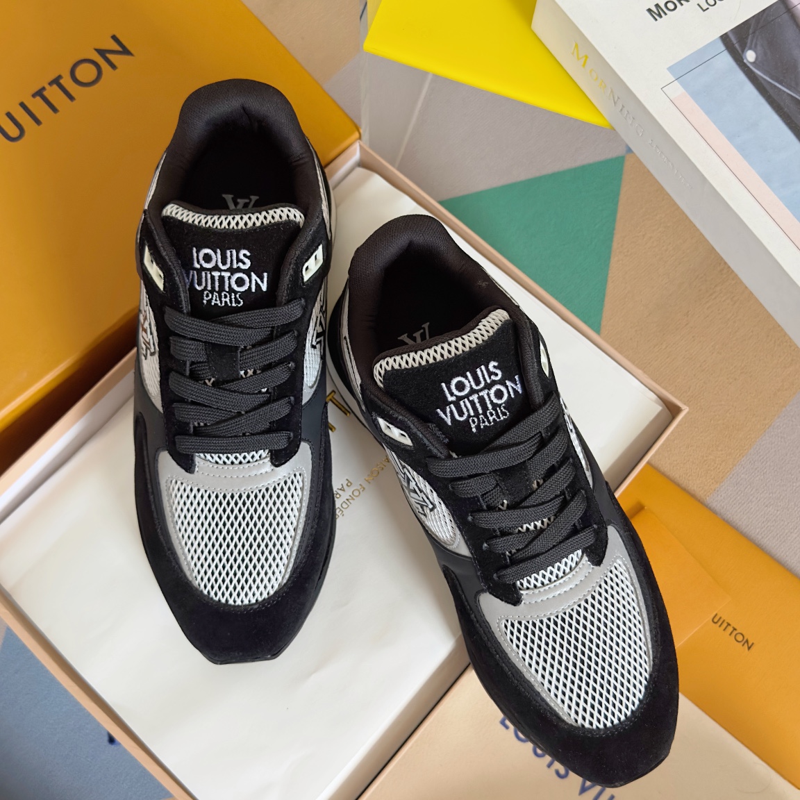 LV RUN AWAY