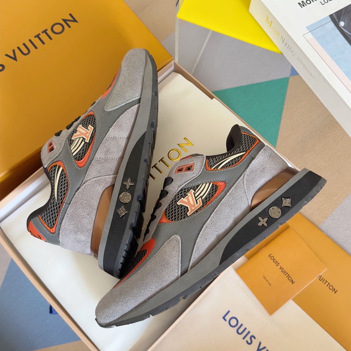 LV RUN AWAY