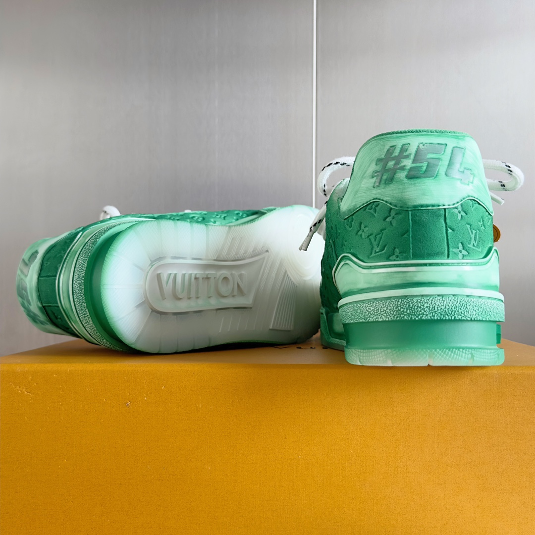 LOUIS VUITTON TRAINERS