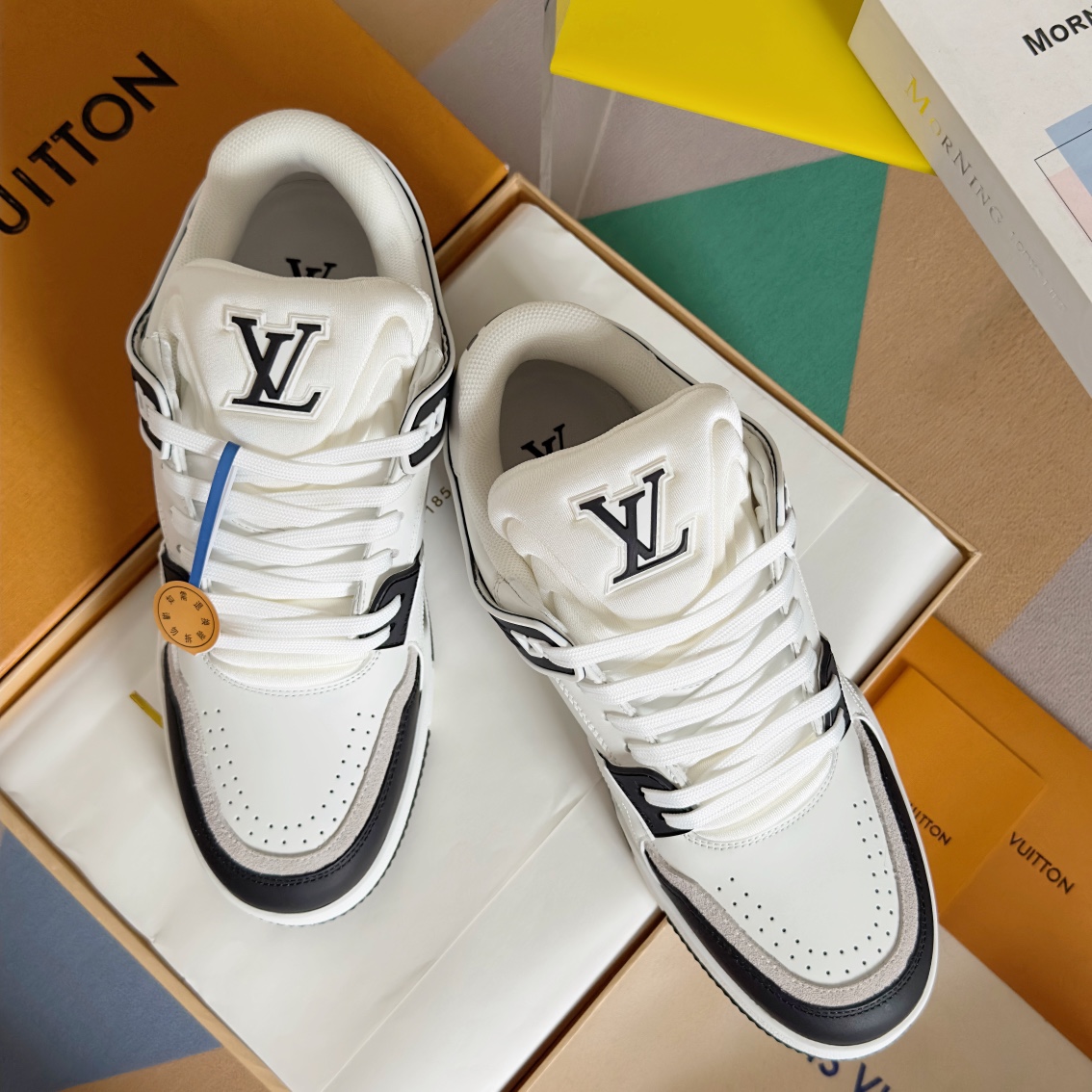 LOUIS VUITTON TRAINERS