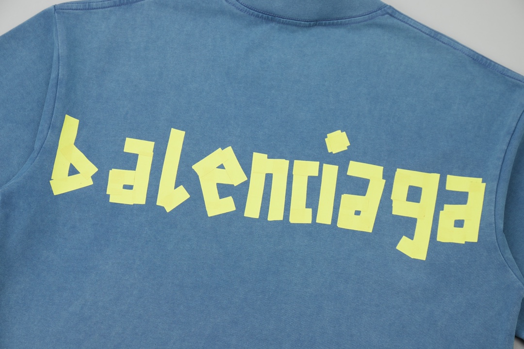 BALENCIAGA T-SHIRT