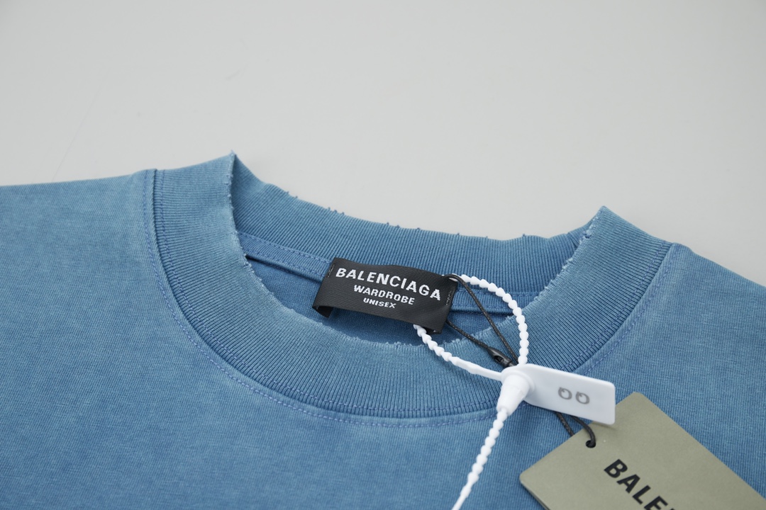 BALENCIAGA T-SHIRT