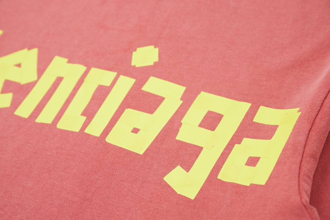 BALENCIAGA T-SHIRT
