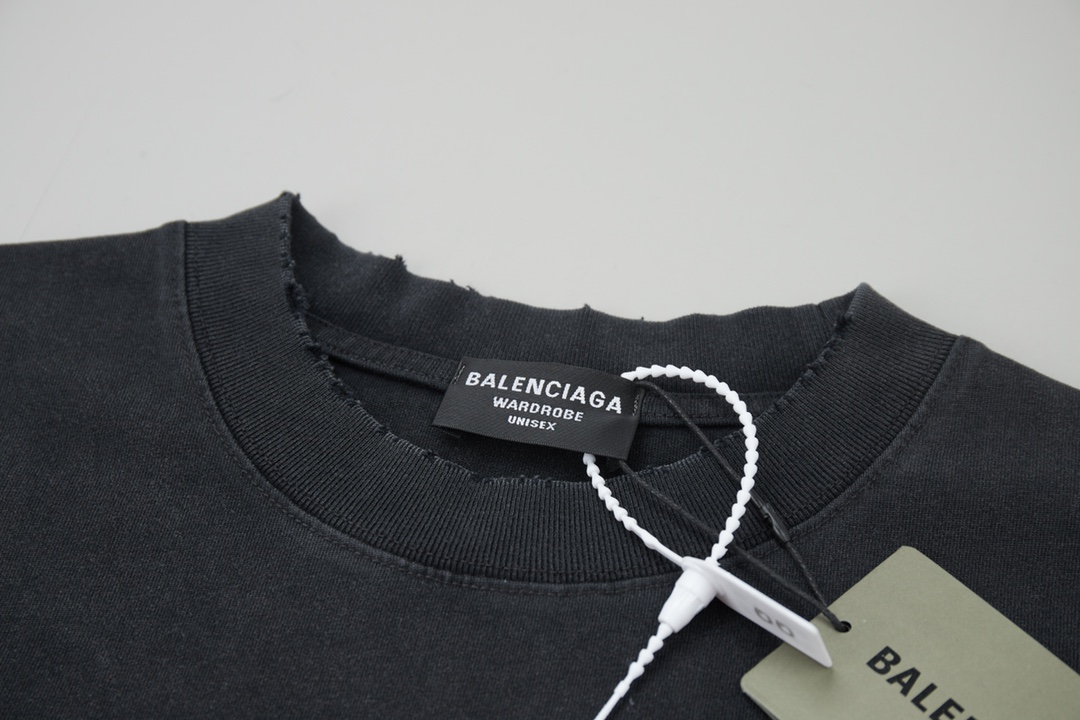 BALENCIAGA T-SHIRT
