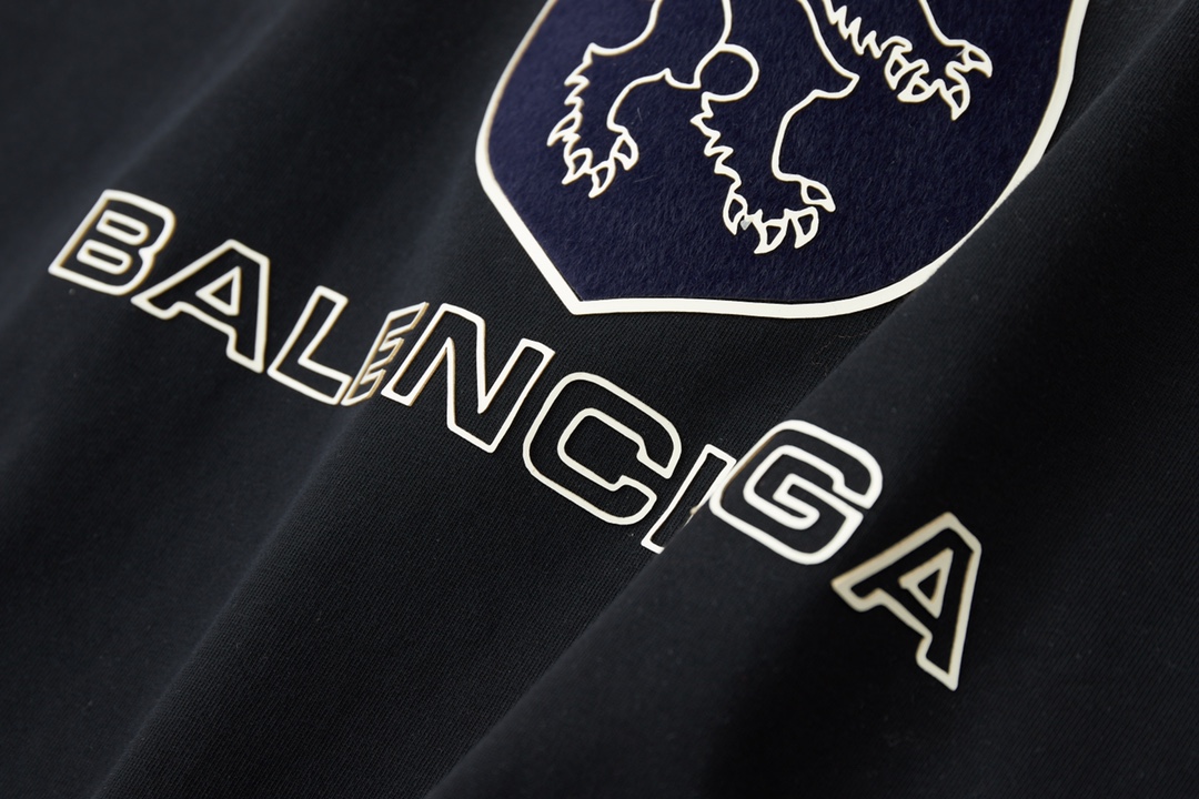 BALENCIAGA T-SHIRT