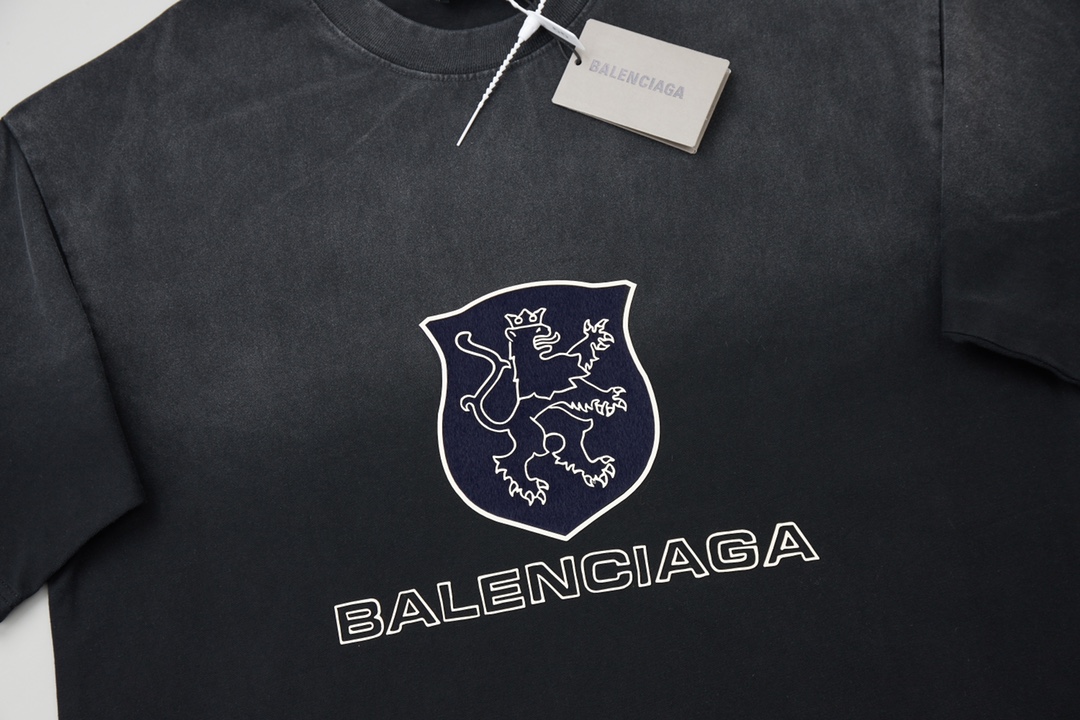 BALENCIAGA T-SHIRT