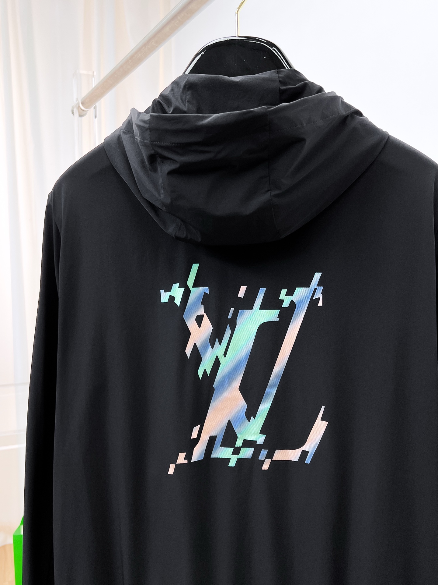 LV