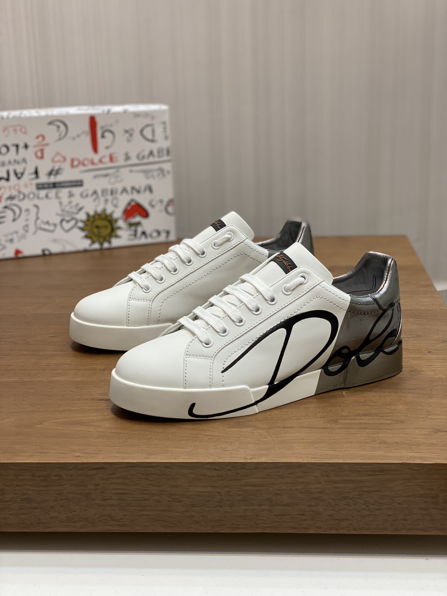D&G SNEAKERS 