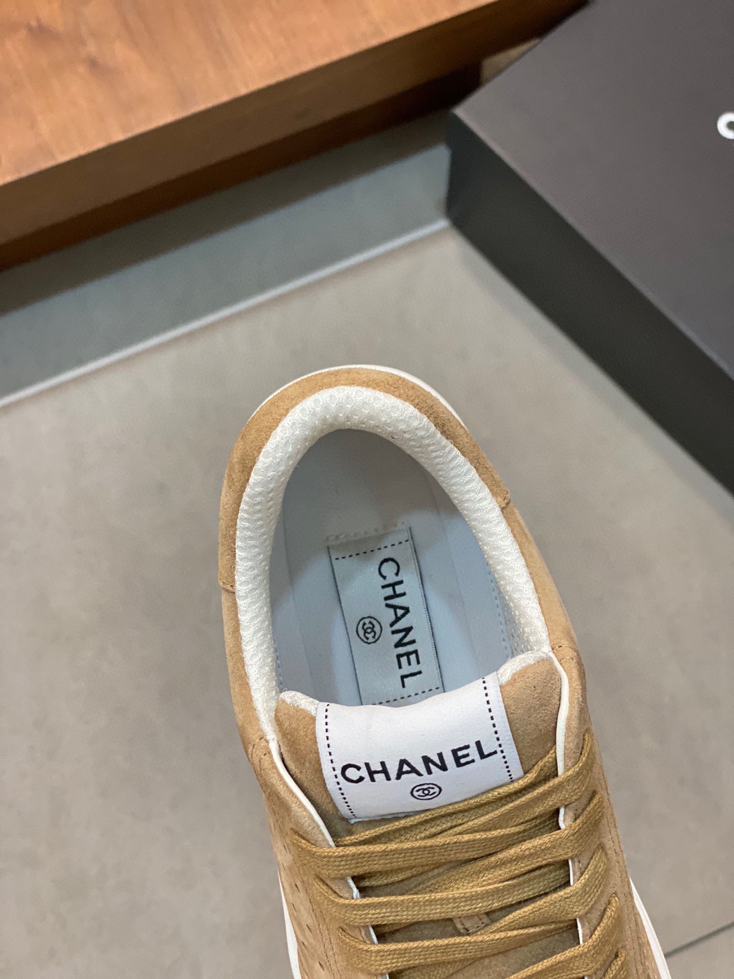 CHANEL SNEAKERS 