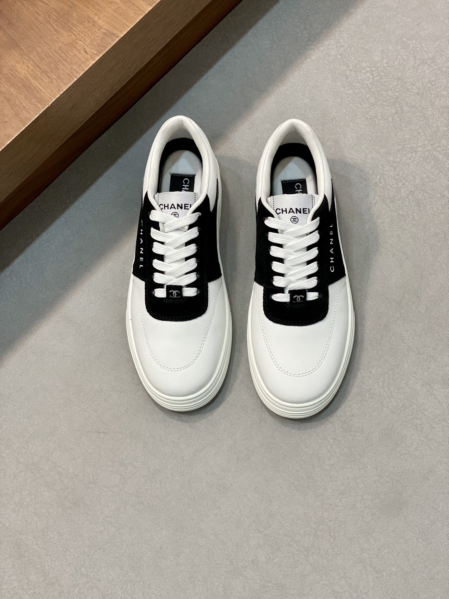 CHANEL SNEAKERS