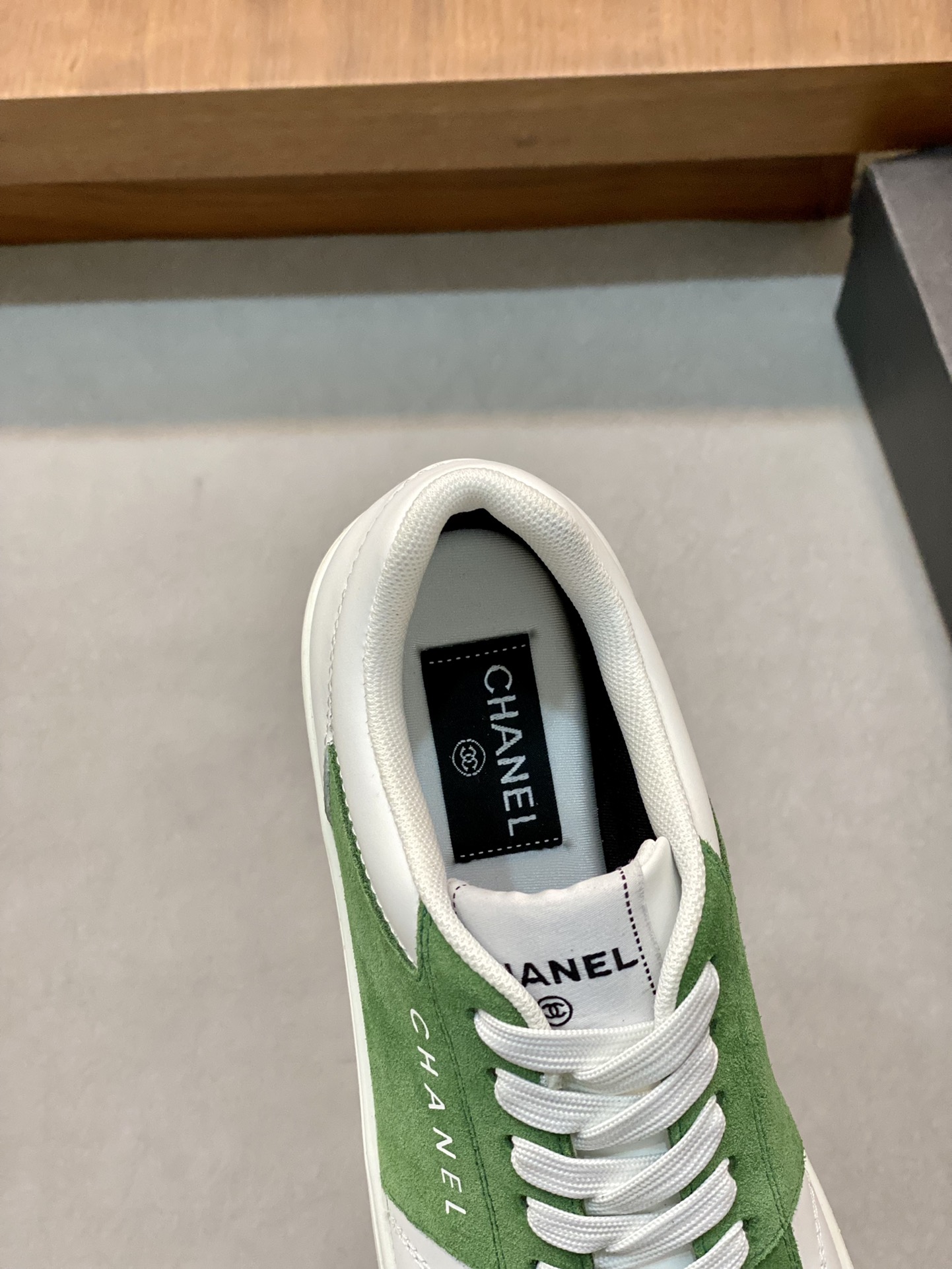 CHANEL SNEAKERS 