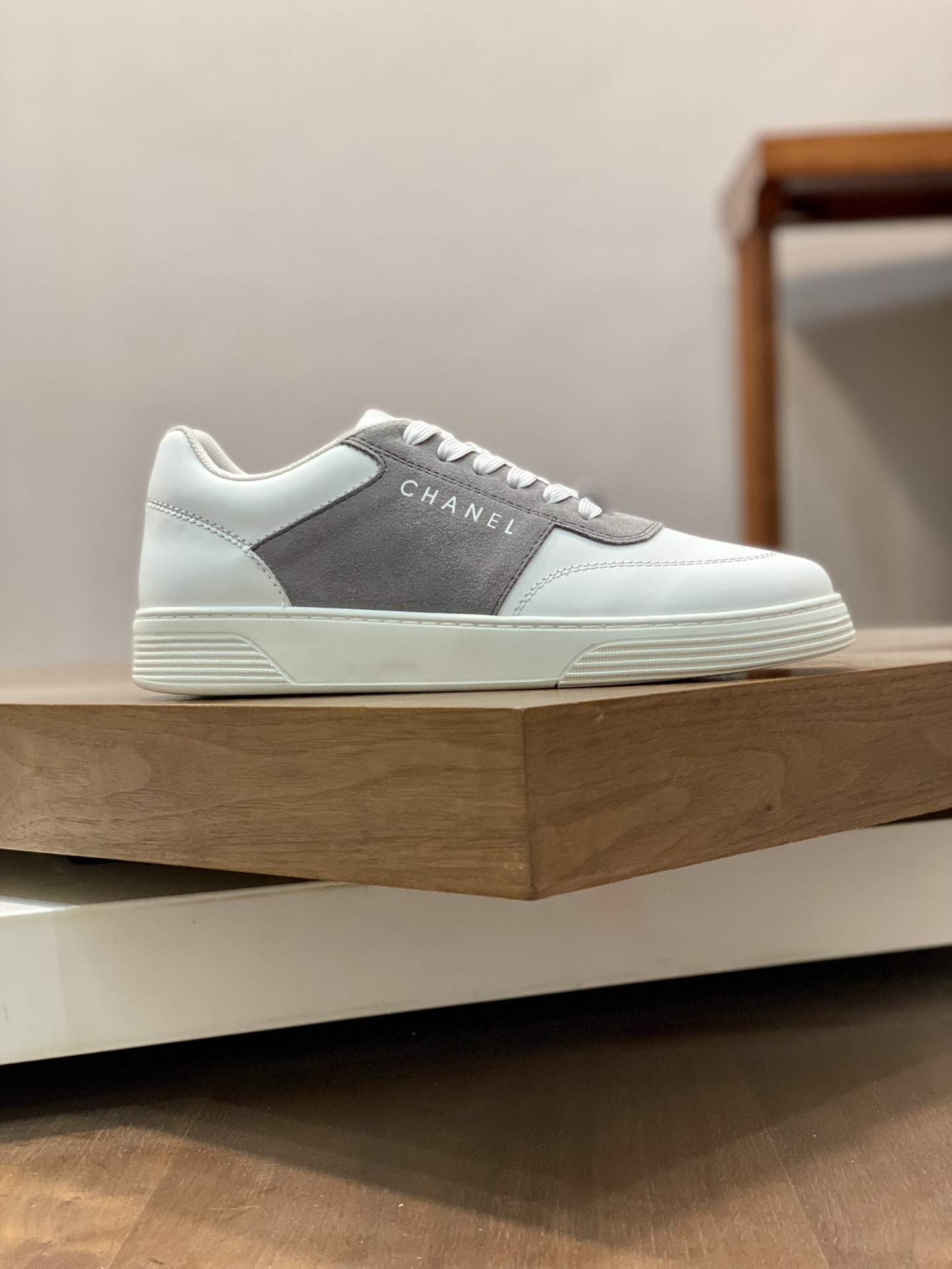 CHANEL SNEAKERS 
