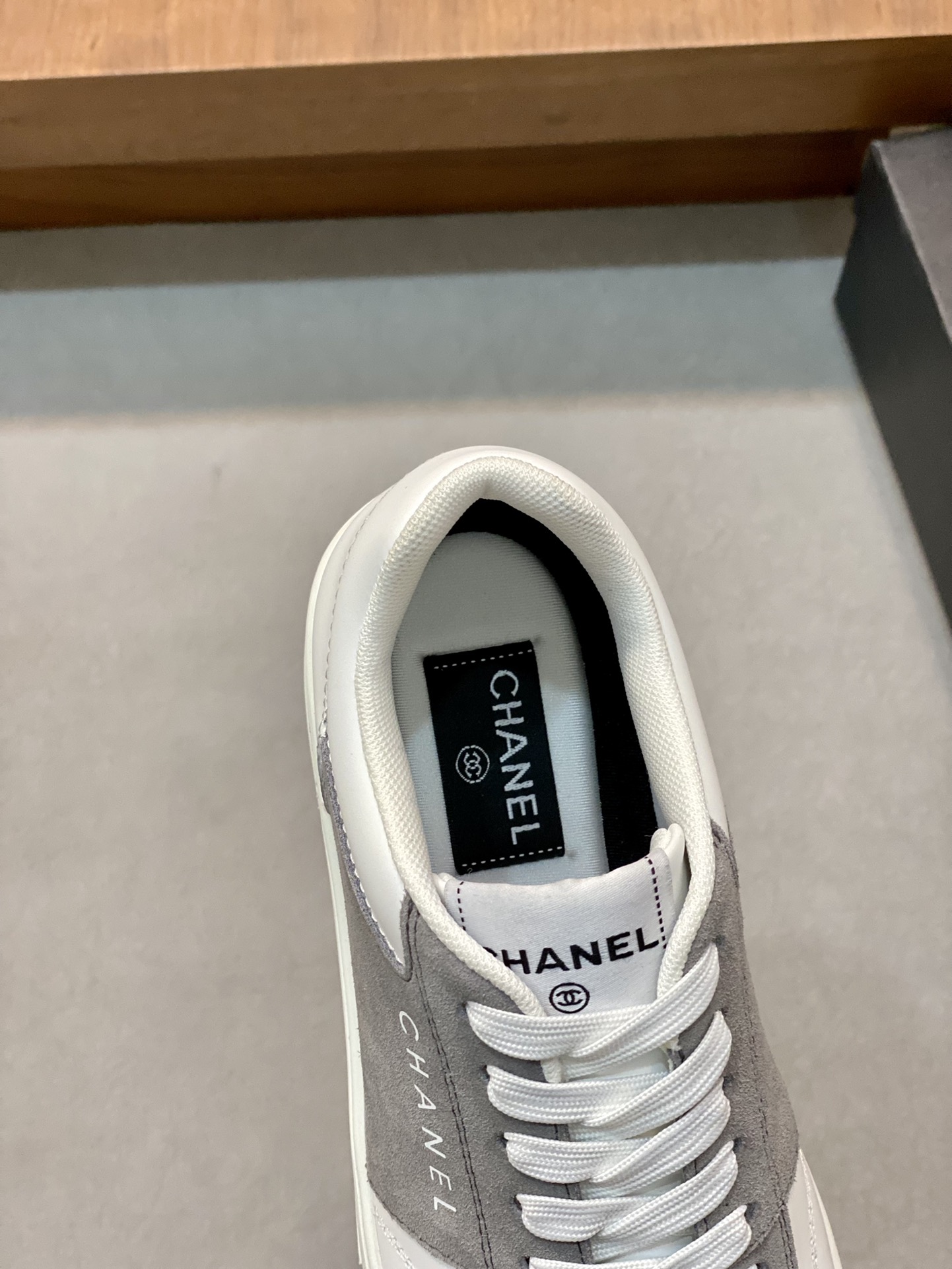 CHANEL SNEAKERS 