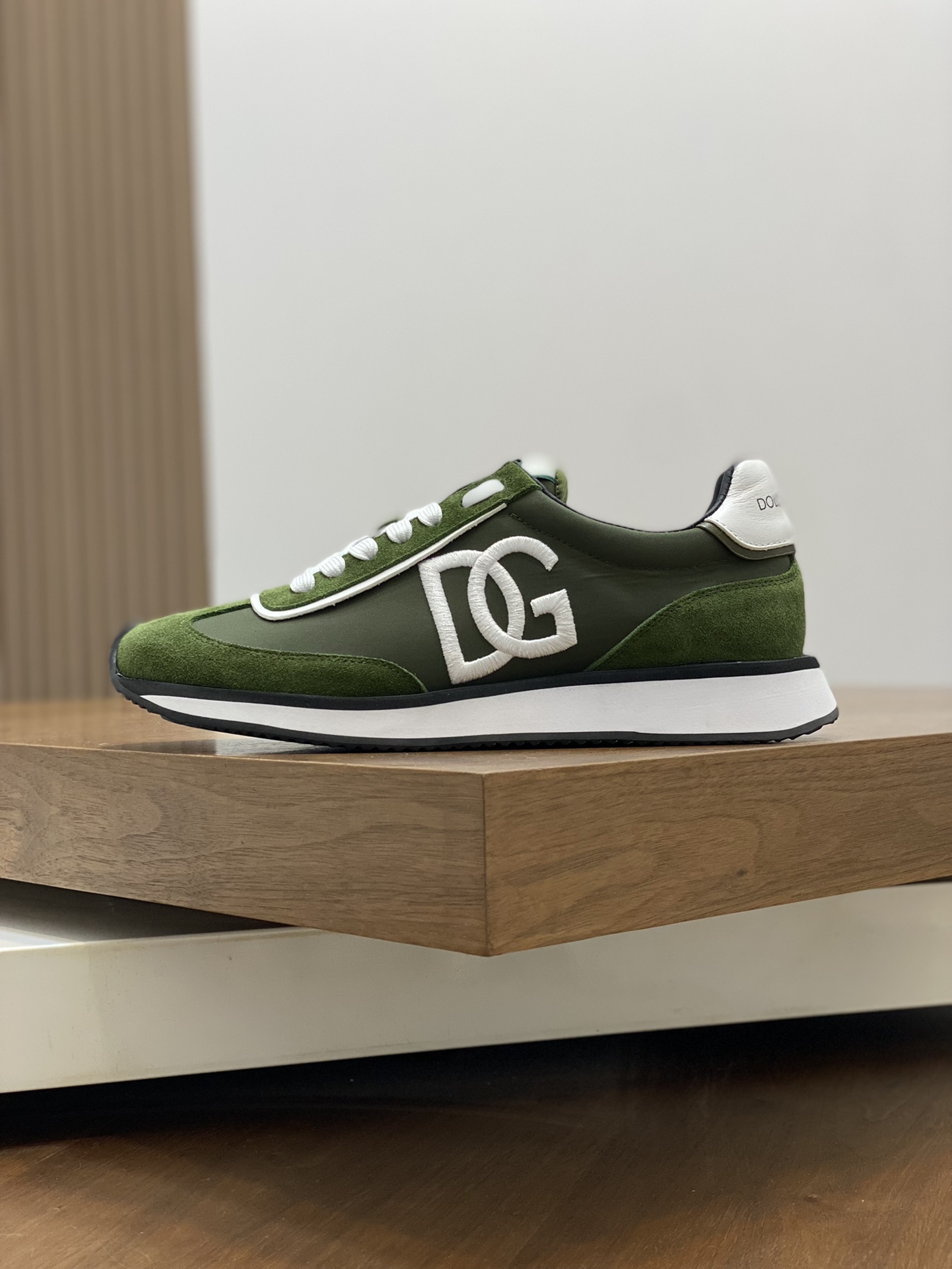 D&G SNEAKERS 