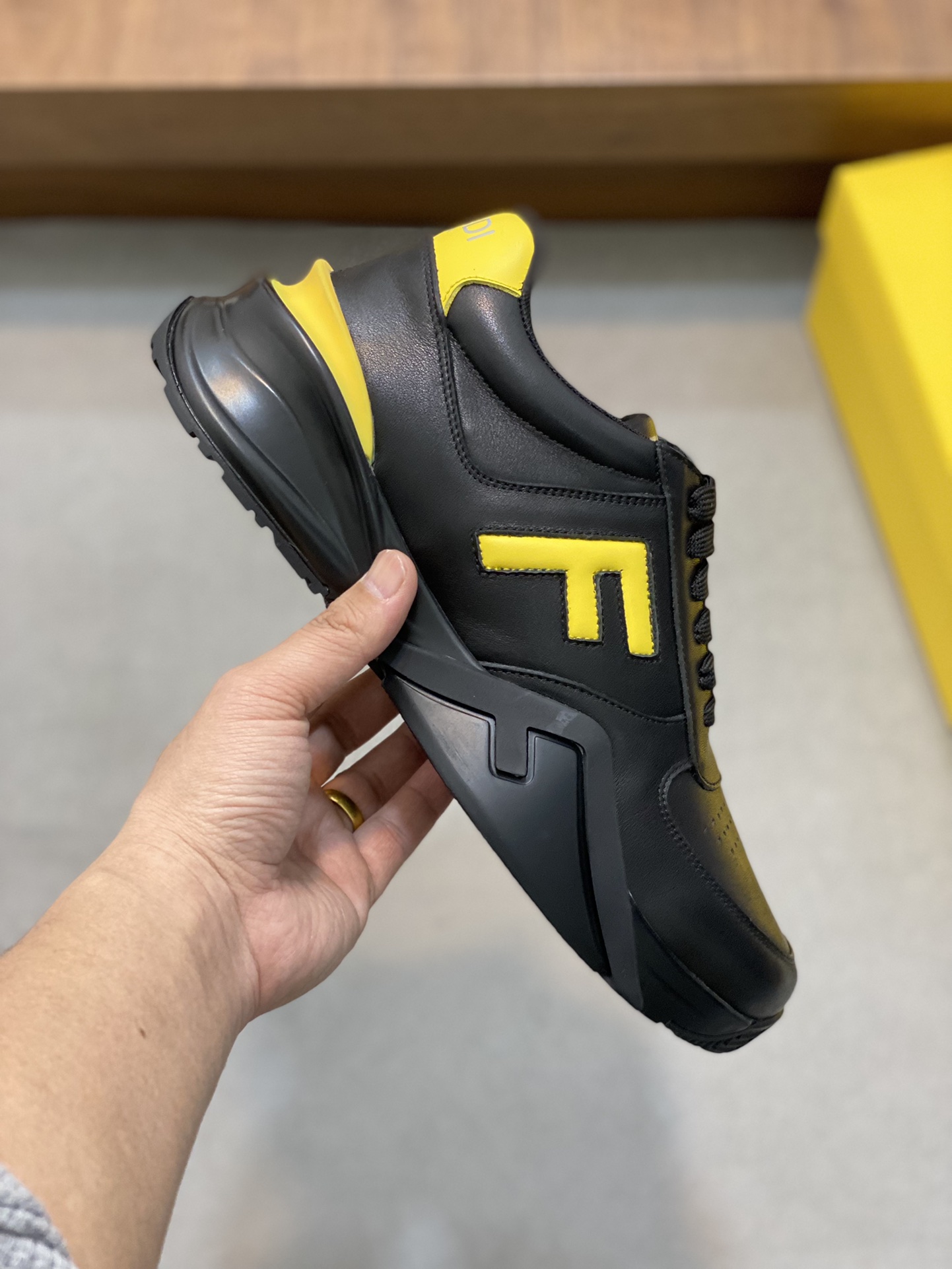 FENDI SHOES 