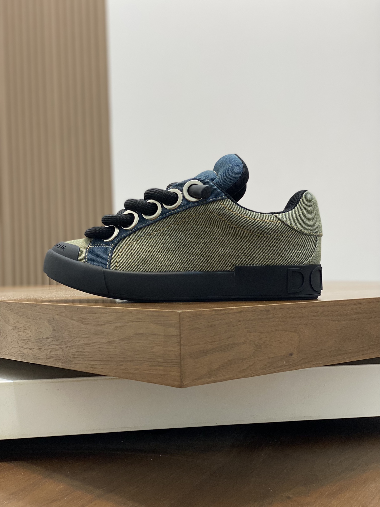 D&G SNEAKERS 