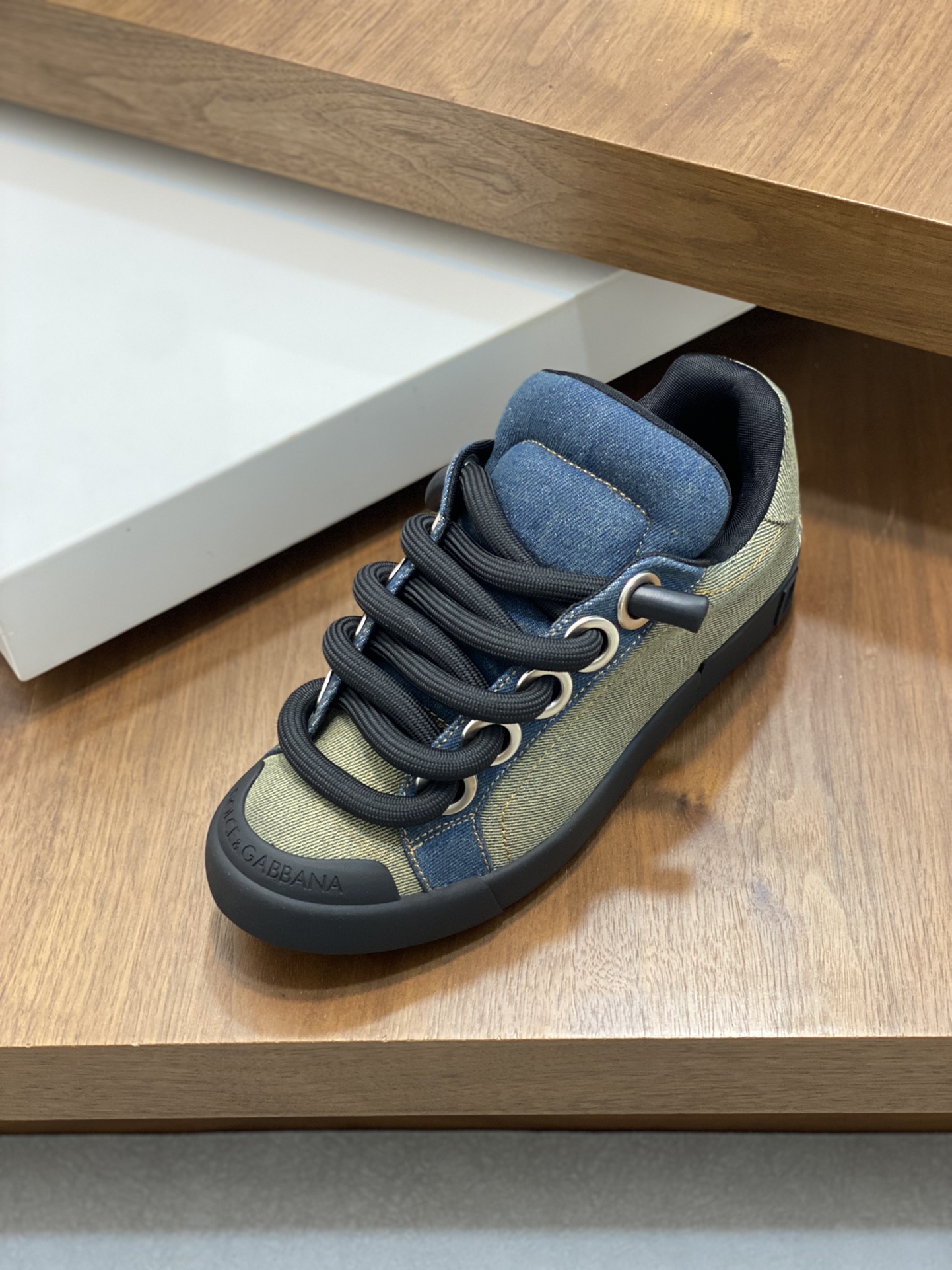 D&G SNEAKERS 
