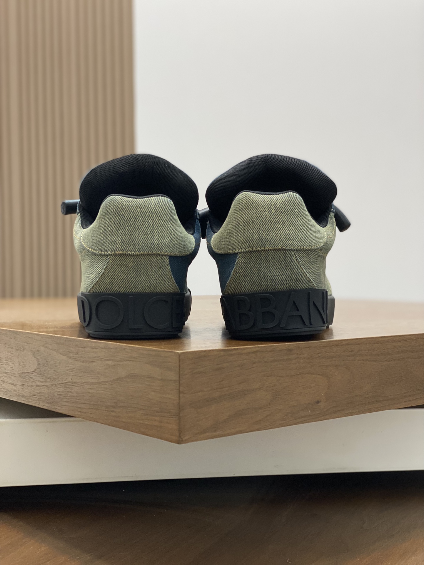 D&G SNEAKERS 