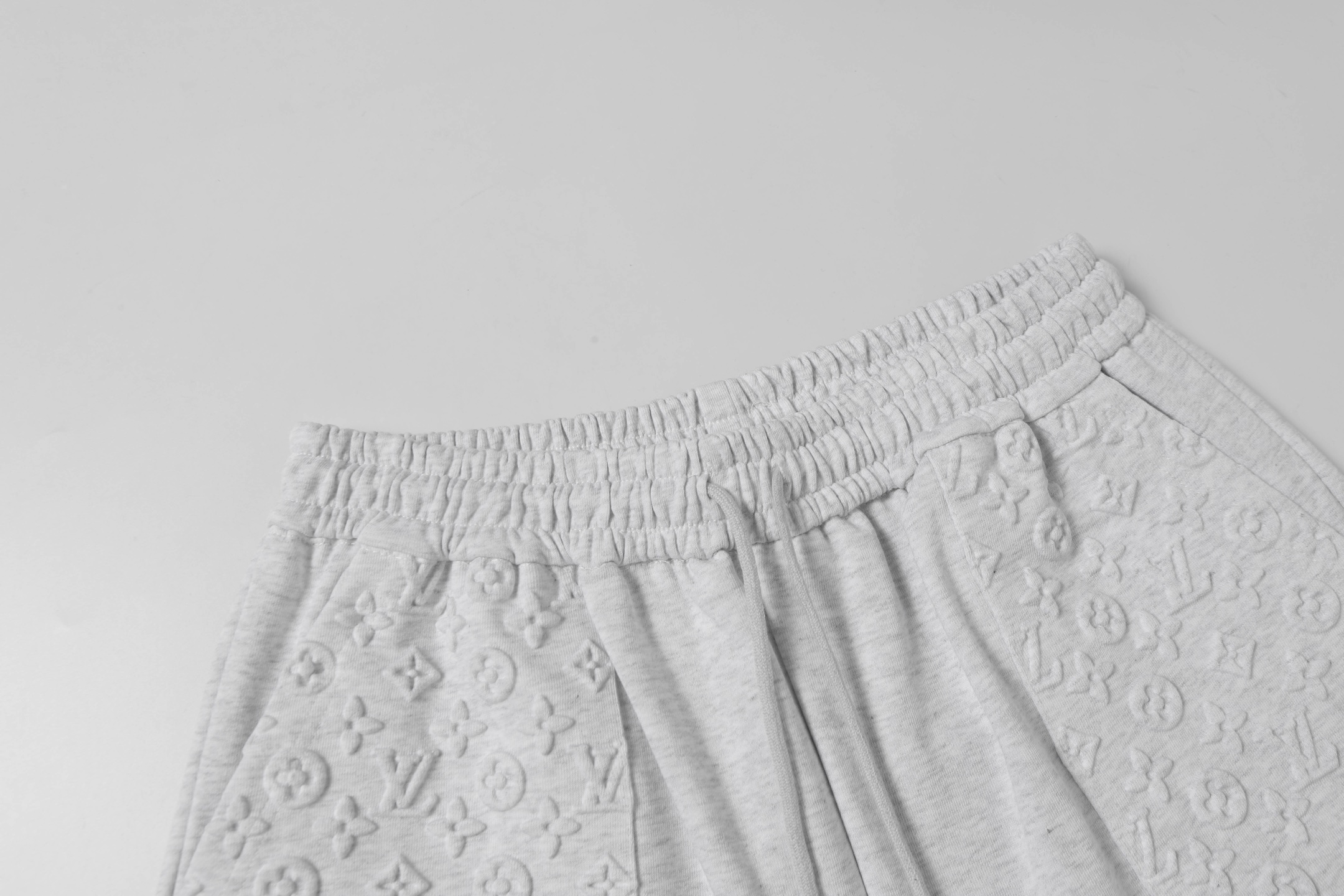 LV SHORTS