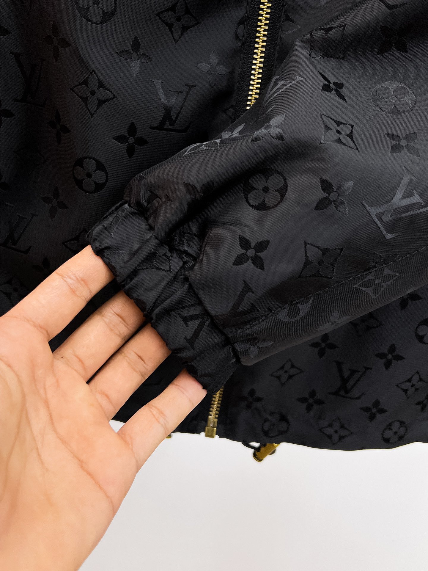 LV