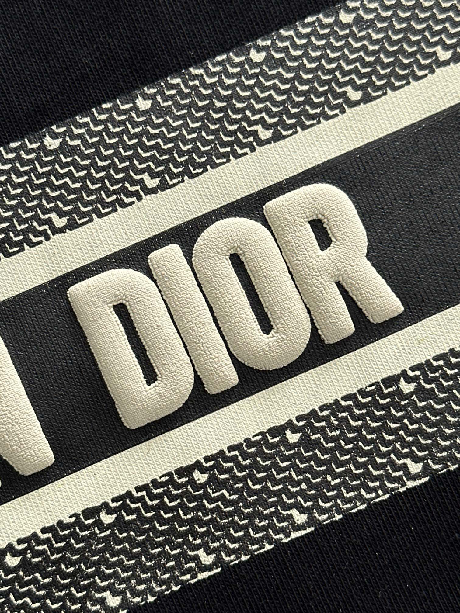 DIOR T-SHIRT