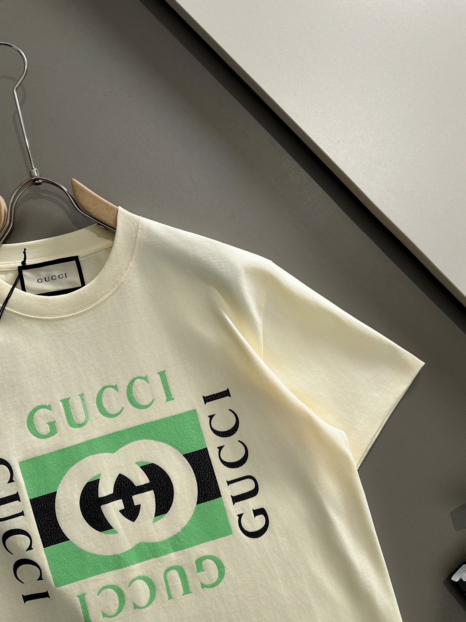 GUCCI T-SHIRT