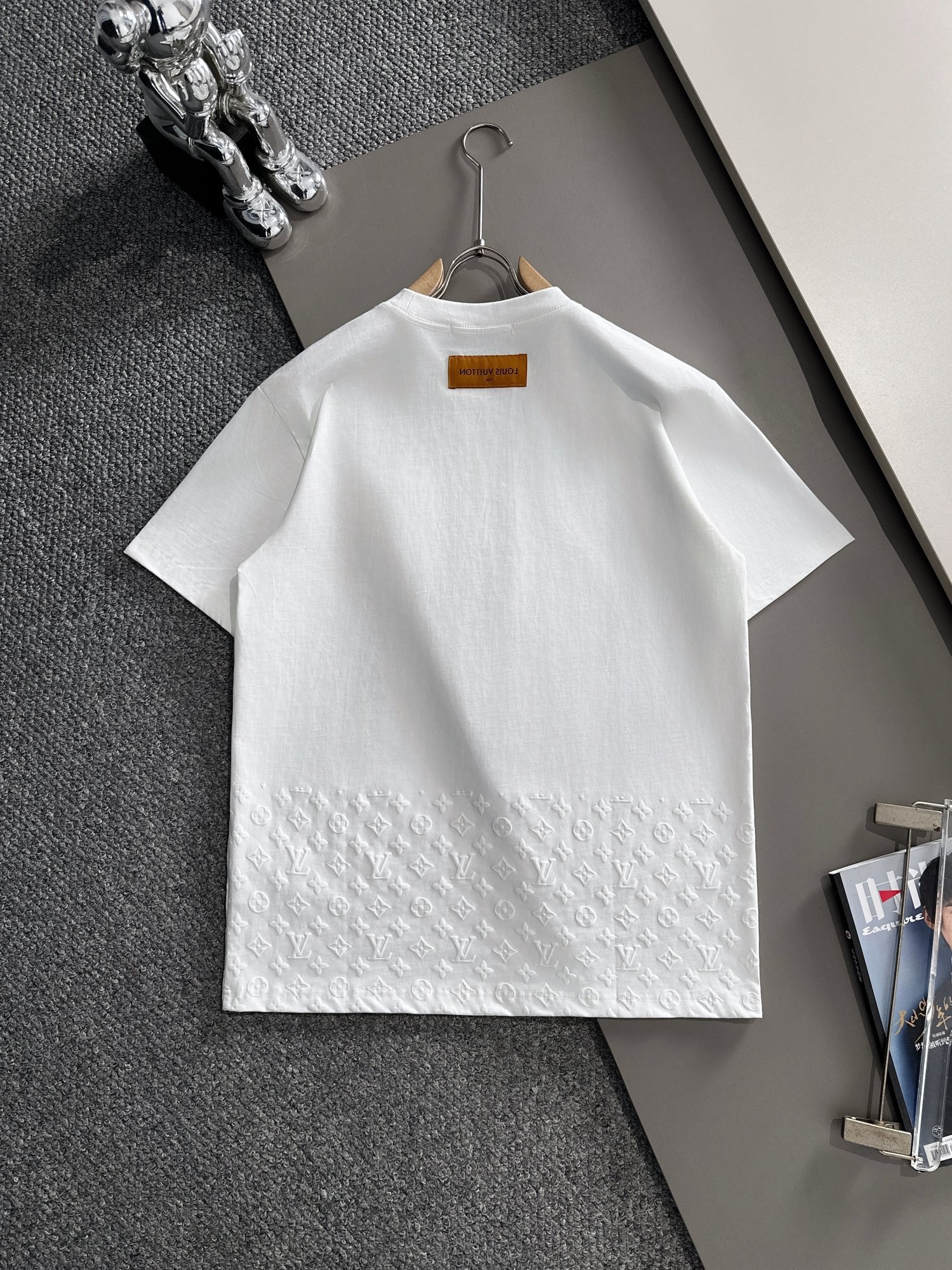 LV T-SHIRT