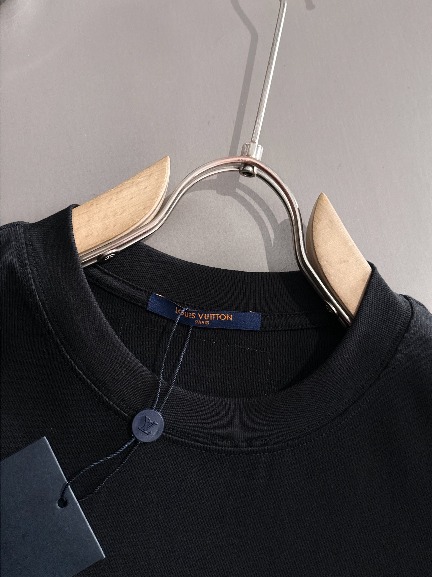 LV T-SHIRT