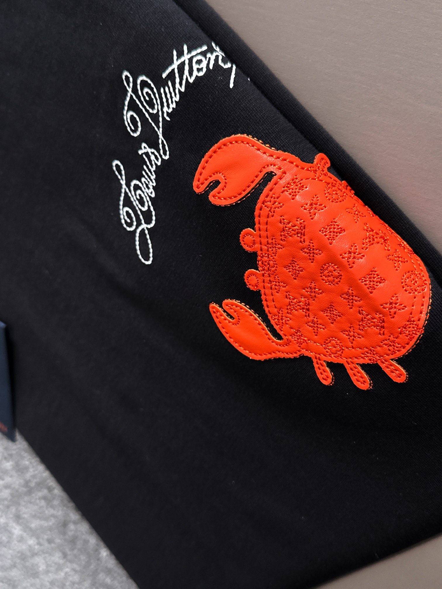 LV T-SHIRT