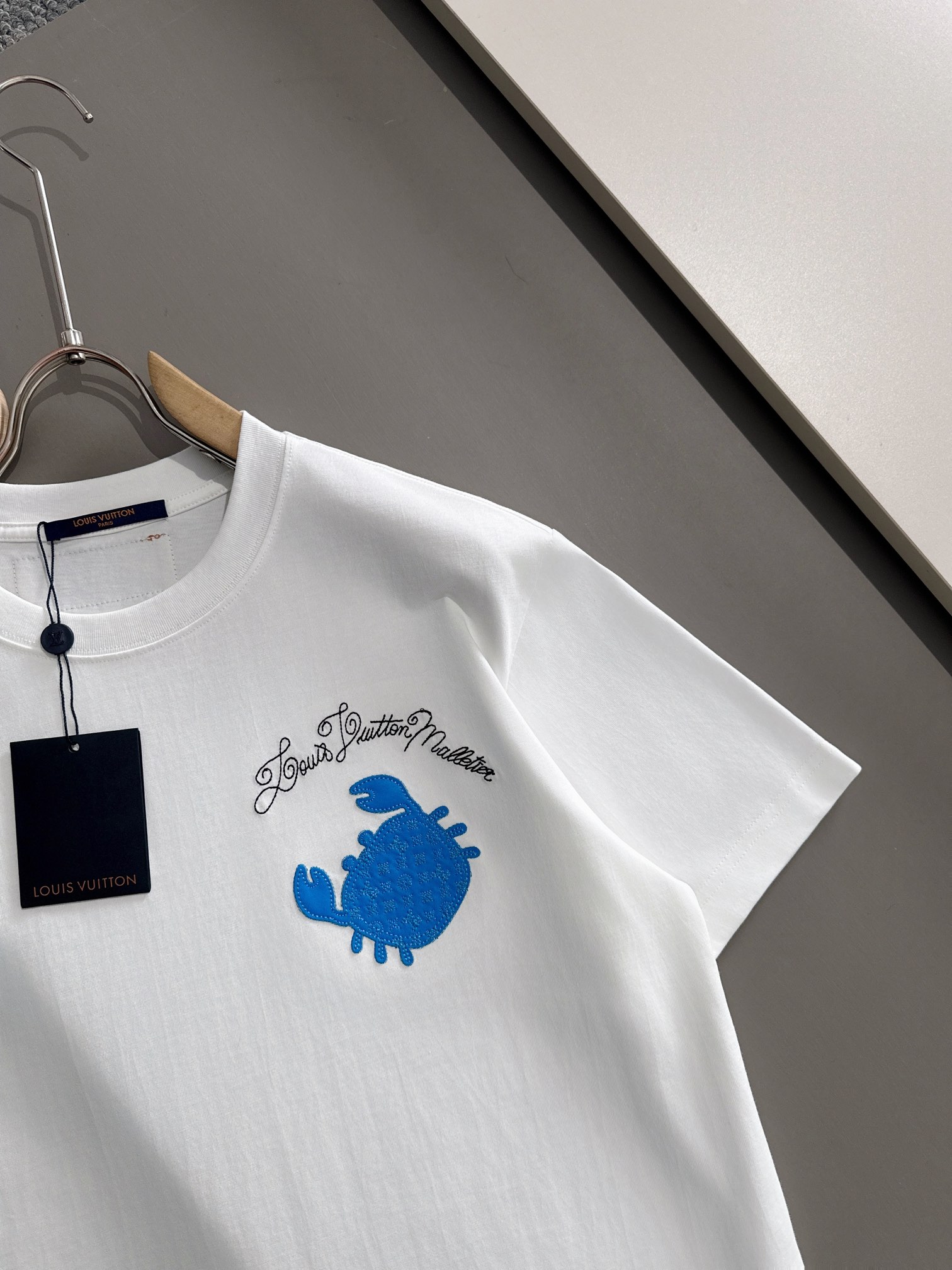 LV T-SHIRT