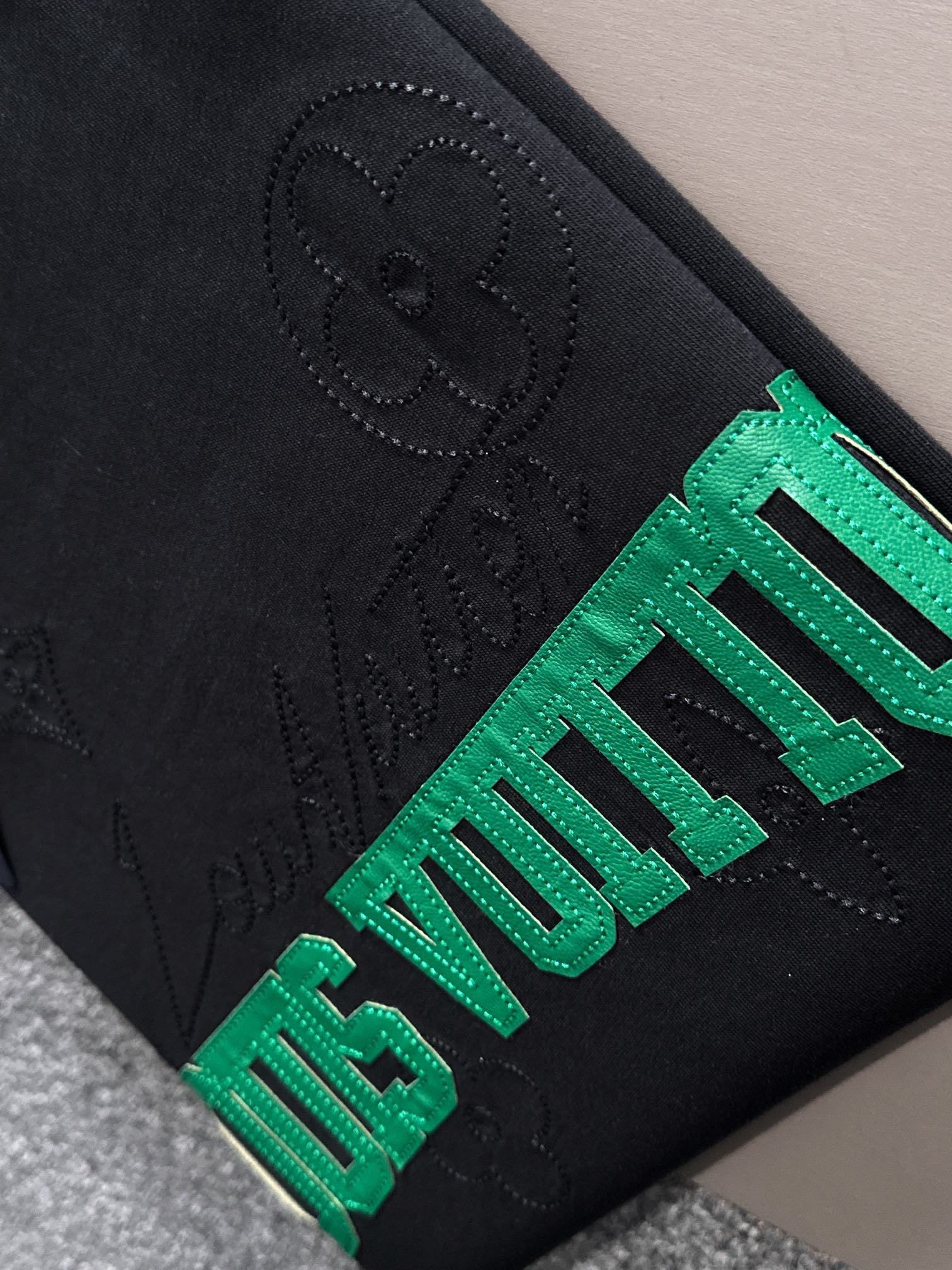 LV T-SHIRT