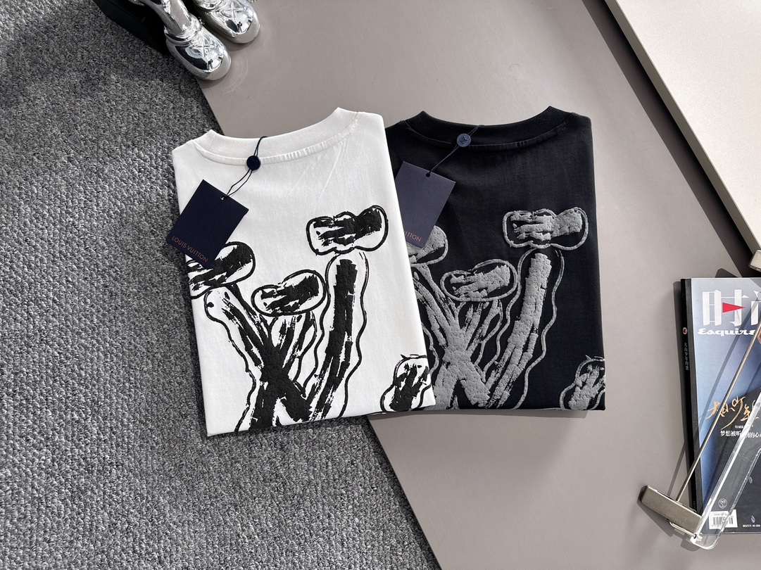 LV T-SHIRT