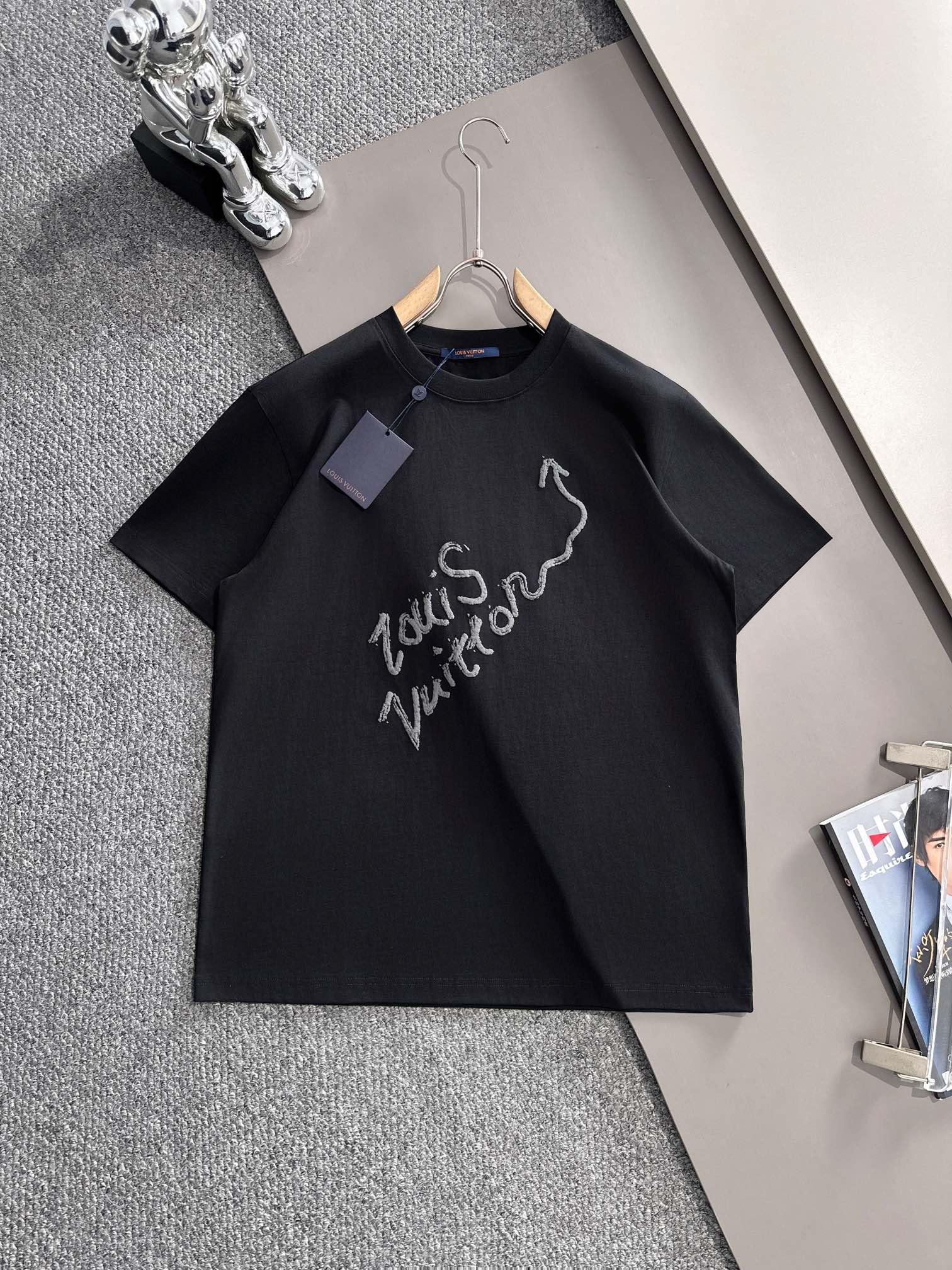 LV T-SHIRT
