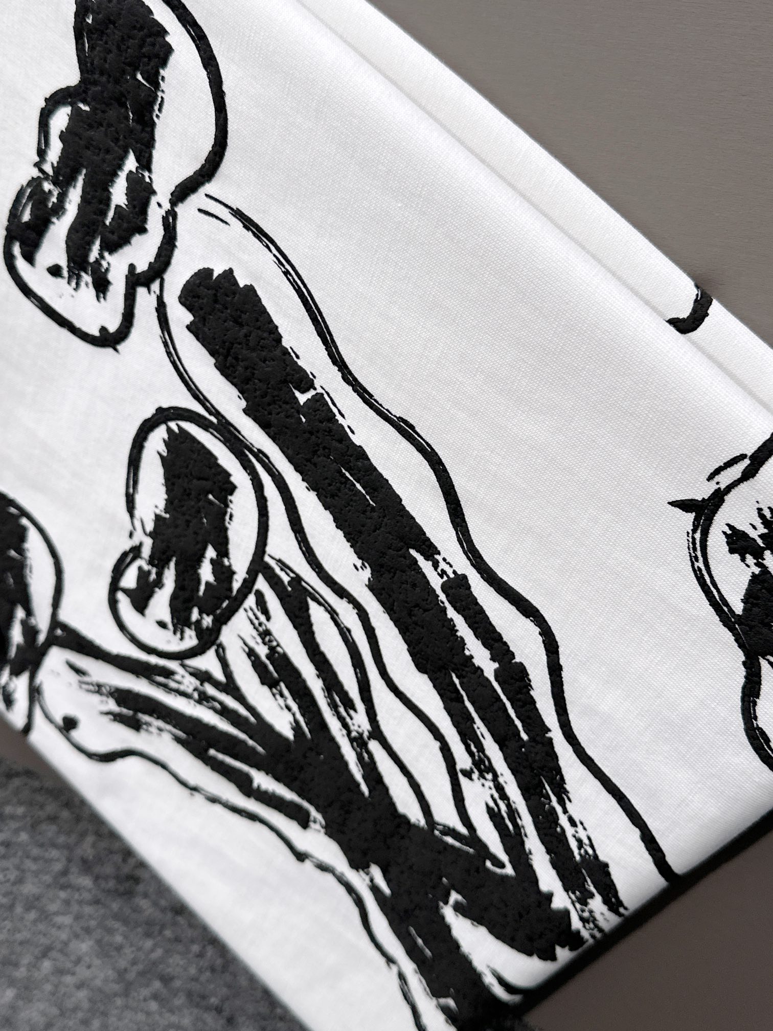 LV T-SHIRT