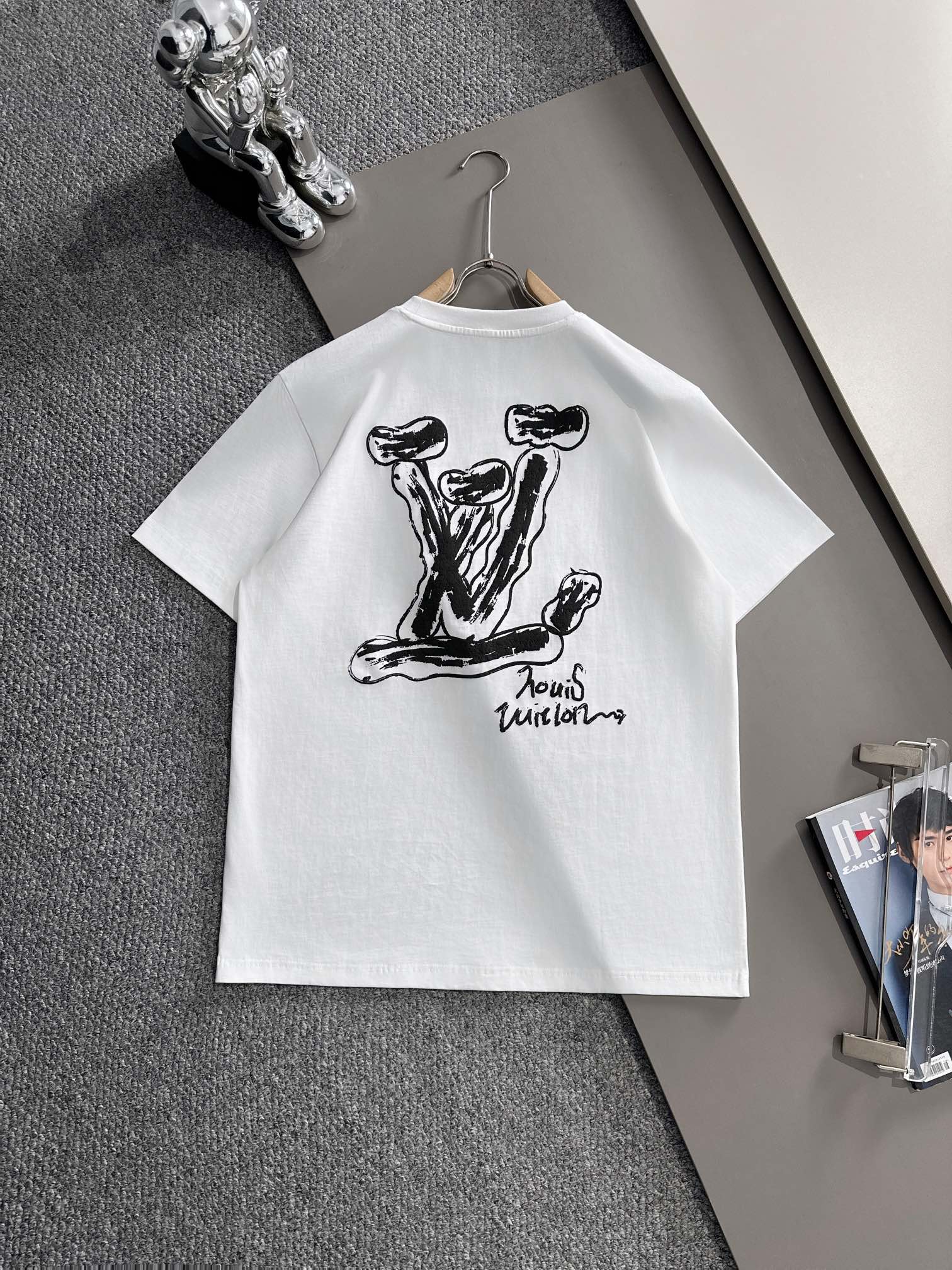 LV T-SHIRT