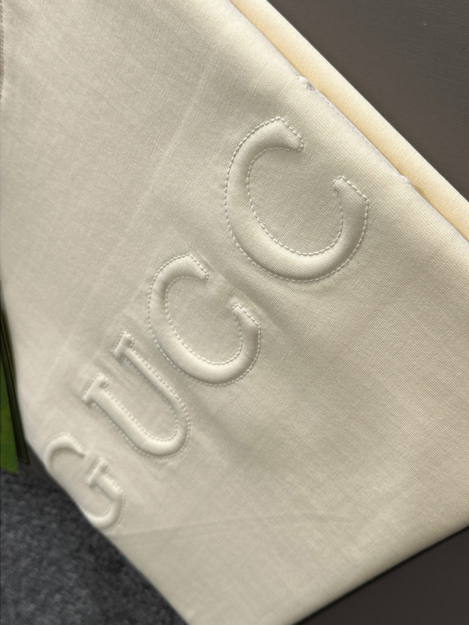 GUCCI T-SHIRT