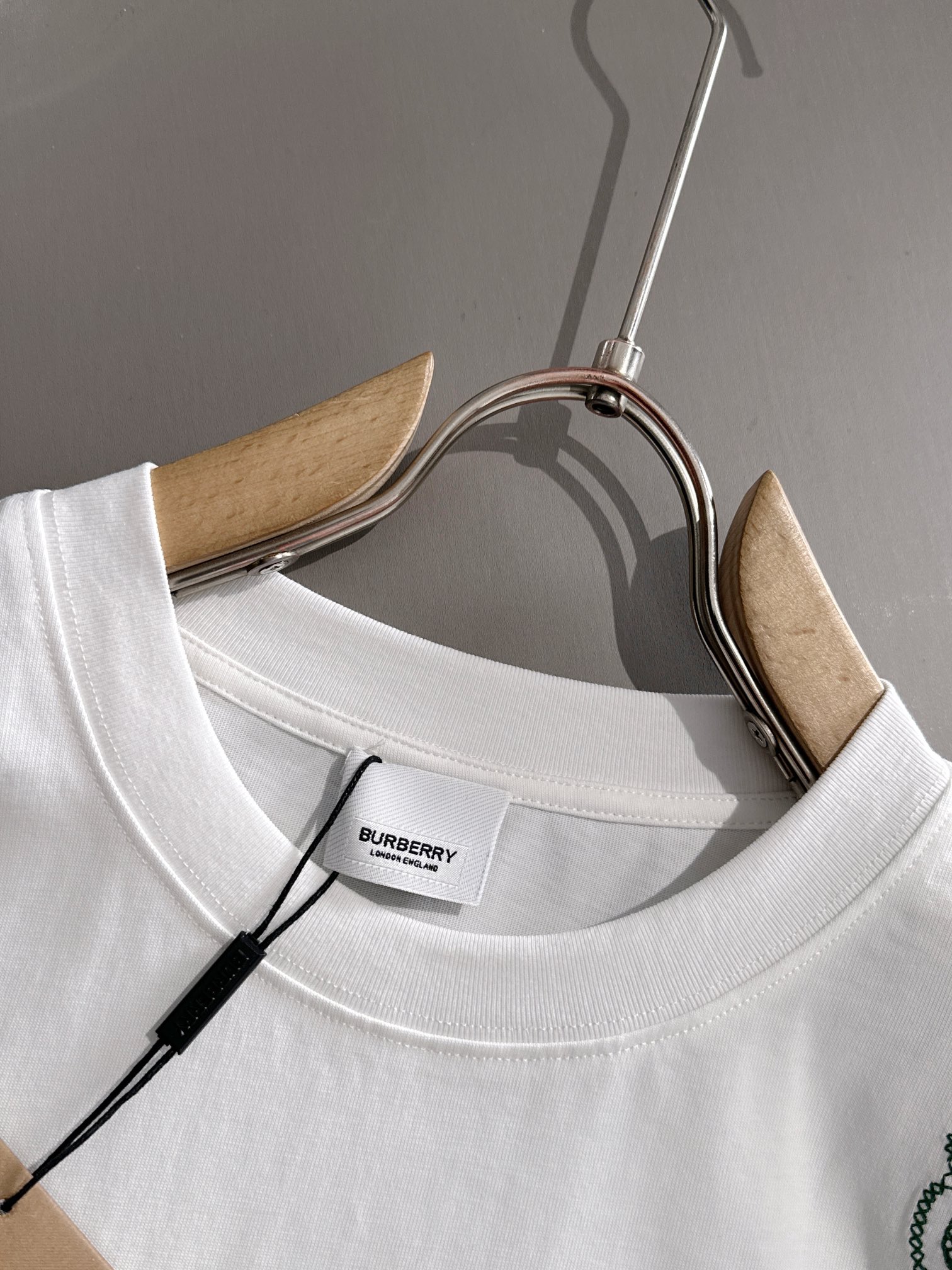 BURBERRRY T-SHIRT