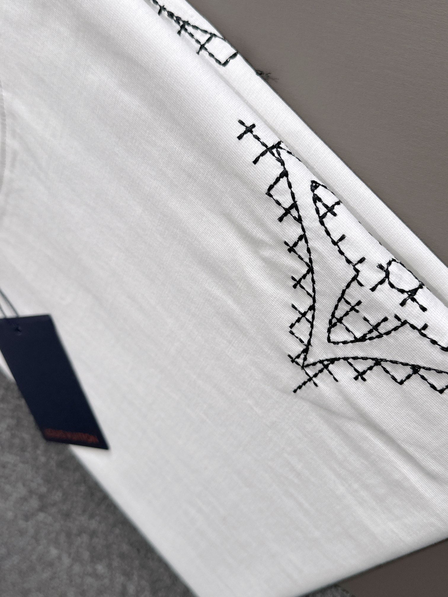 LV T-SHIRT