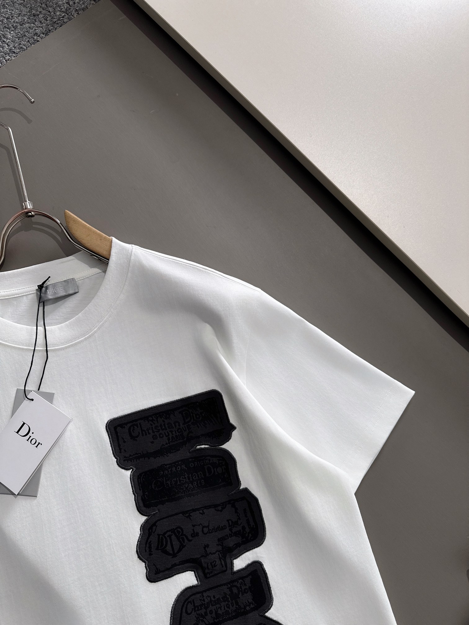 DIOR T-SHIRT