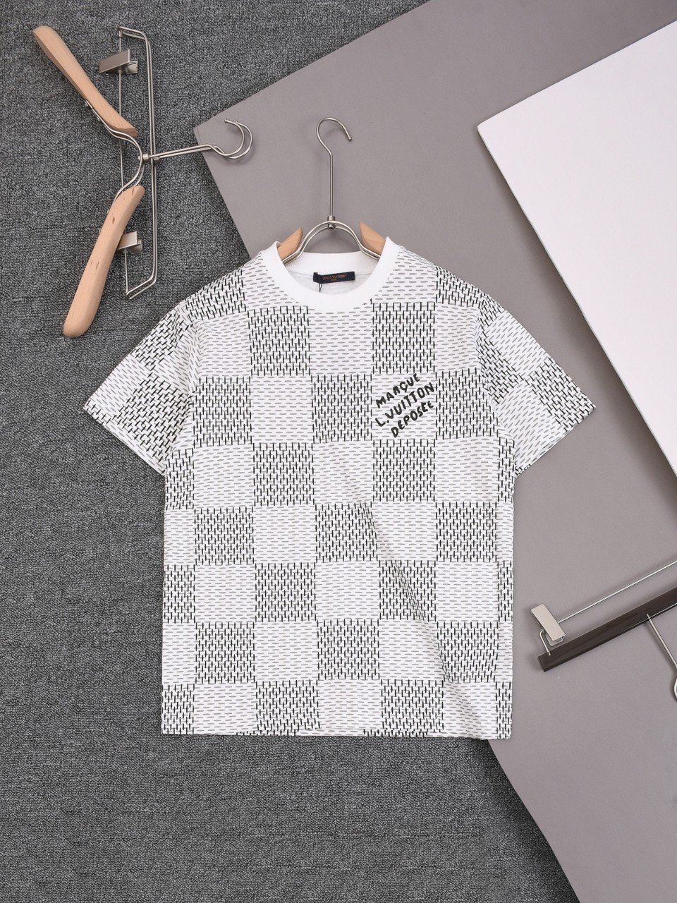 LV T-SHIRT