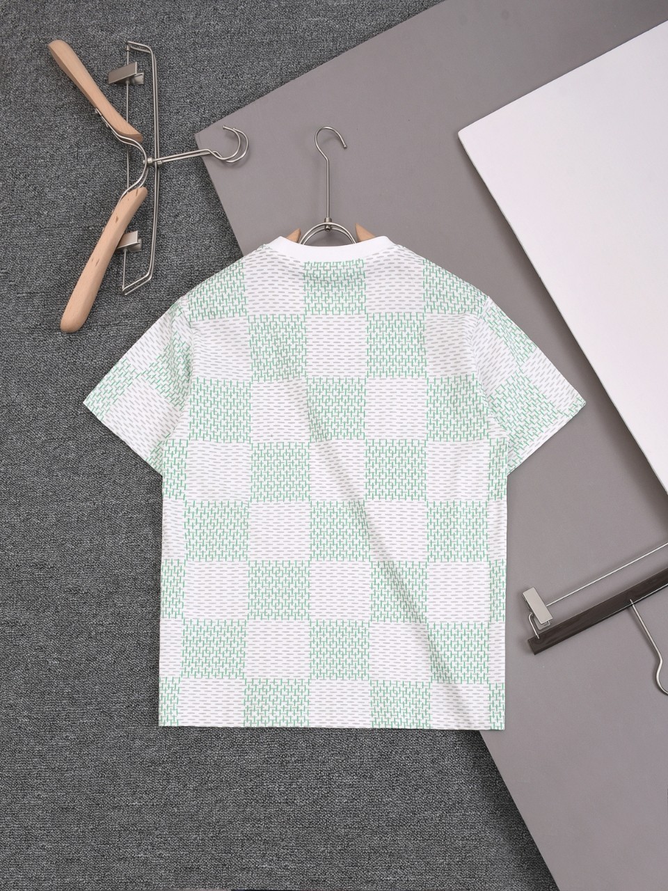 LV T-SHIRT