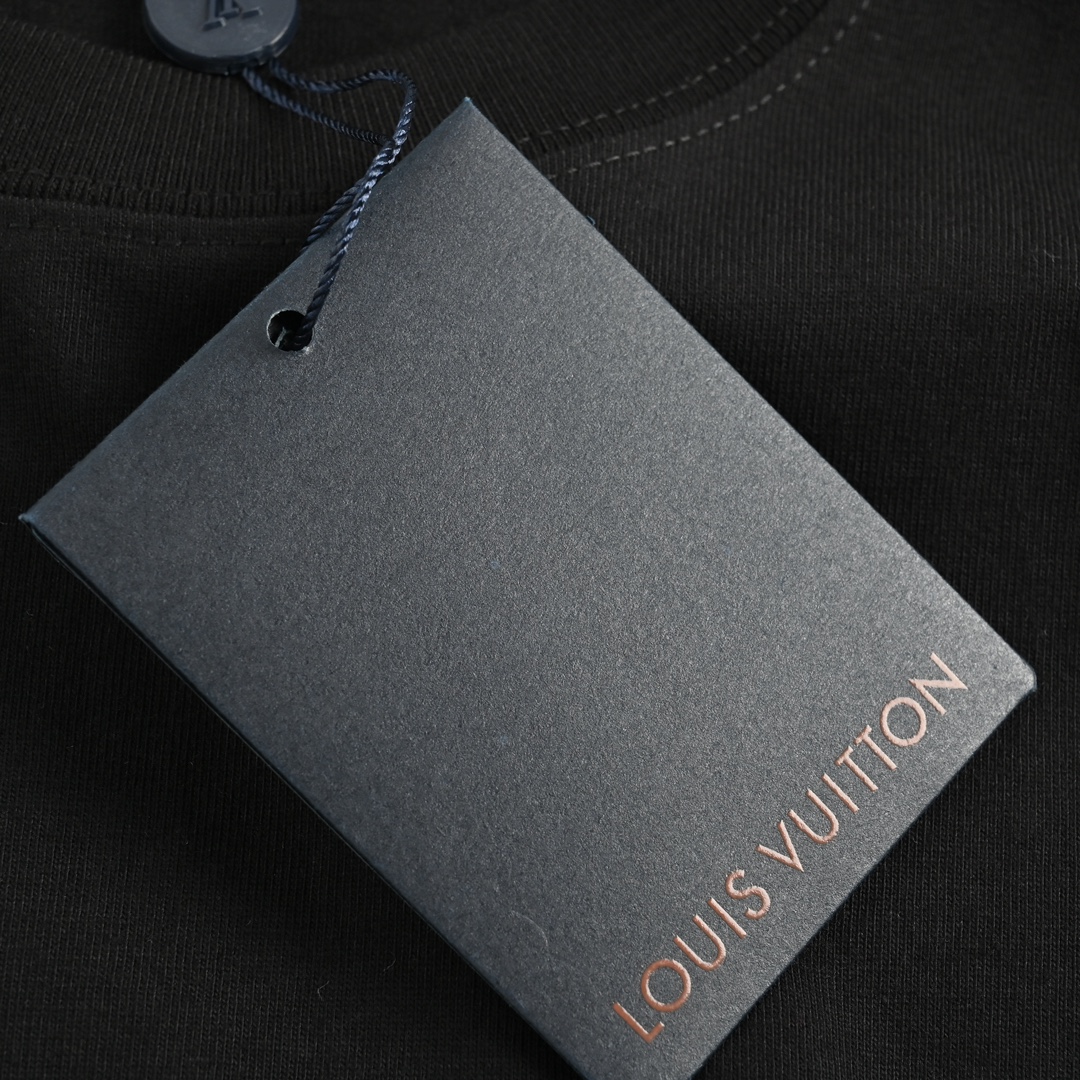 LV T-Shirt