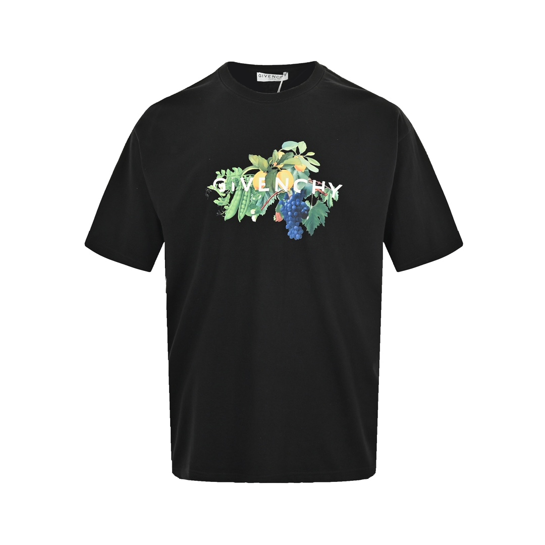 GIVENCHY T-shirt